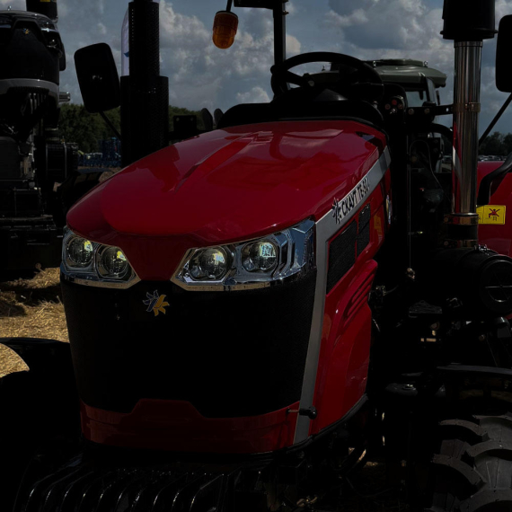 Мінітрактор СКАУТ ТЕ-504 RED з дашком