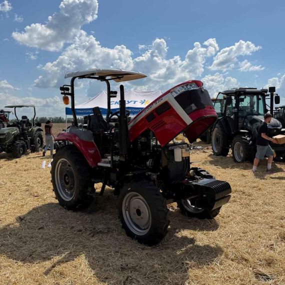 Мінітрактор СКАУТ ТЕ-504 RED з дашком