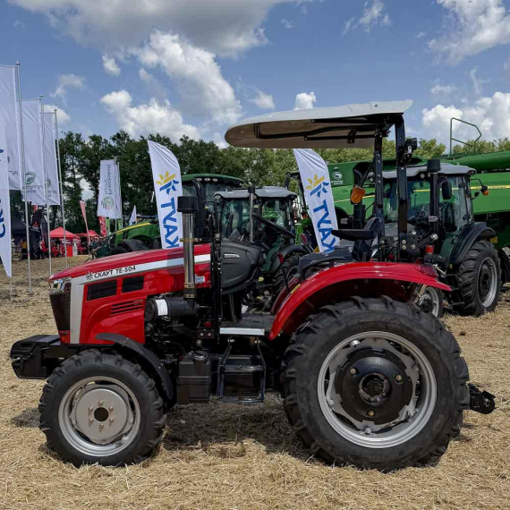 Мінітрактор СКАУТ ТЕ-504 RED з дашком