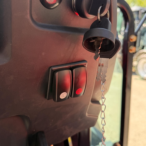 Минитрактор СКАУТ TY-404 RED с крышкой